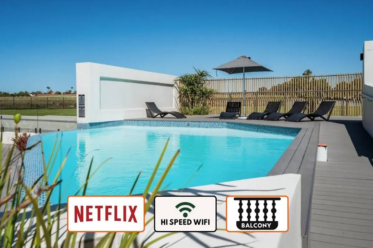 Bella Protea - 2 Bedroom Port Elizabeth 0*,  South Africa